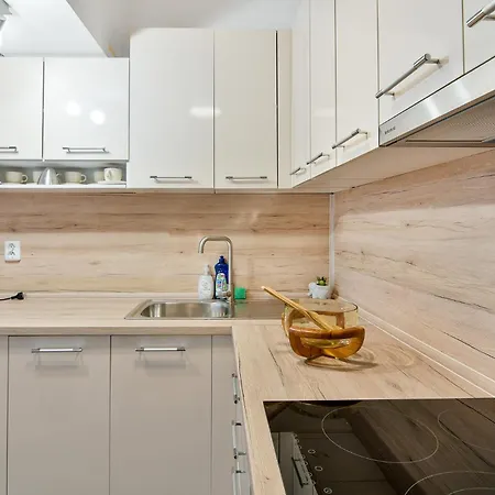 Grand Elegance - 2br *